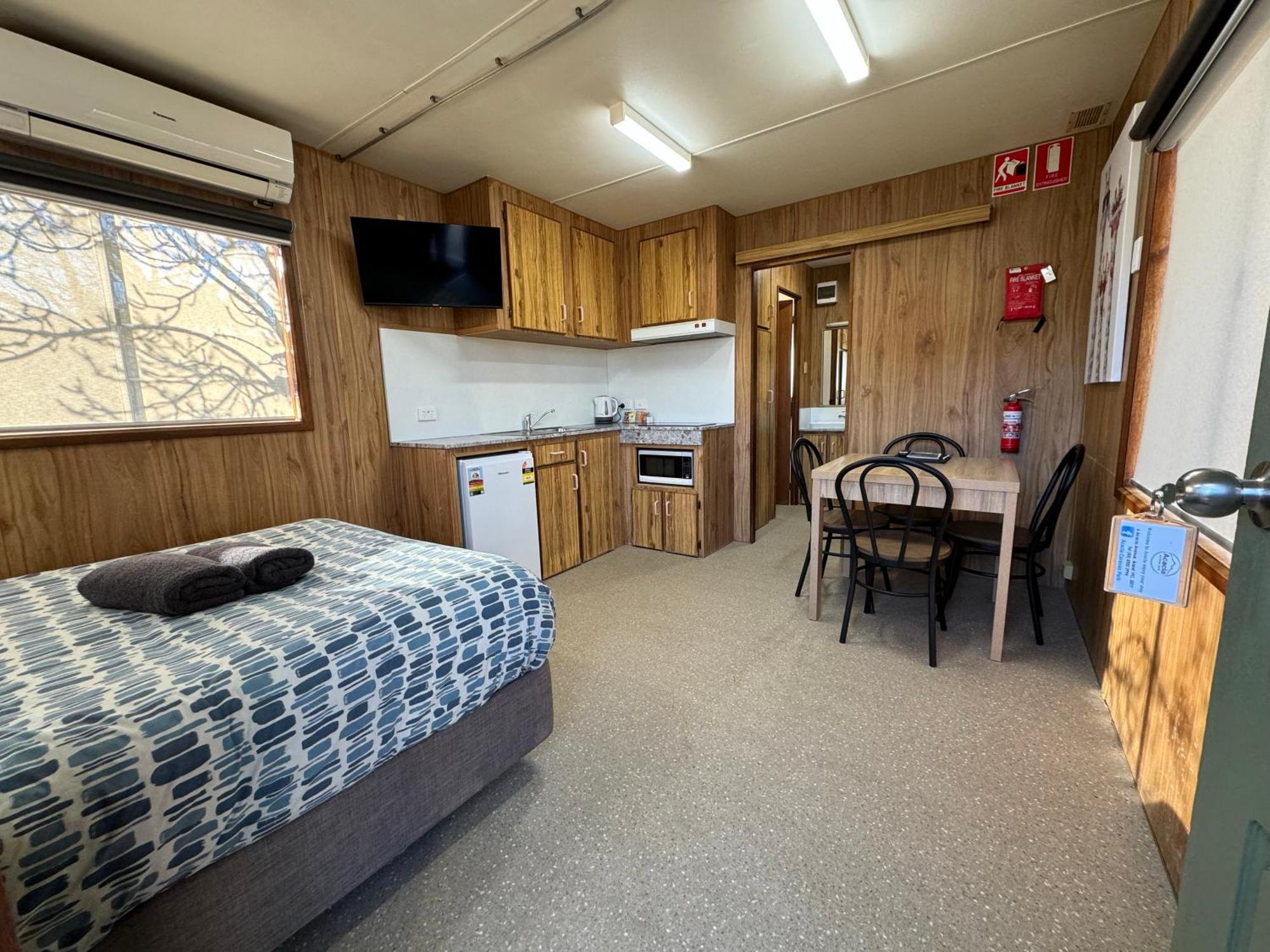 Acacia Caravan Park & Holiday Units アララト エクステリア 写真