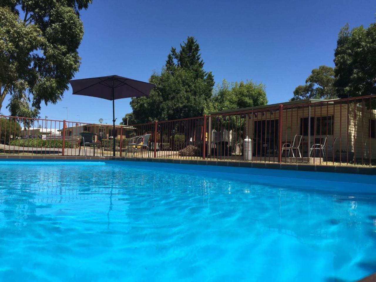 Acacia Caravan Park & Holiday Units アララト エクステリア 写真