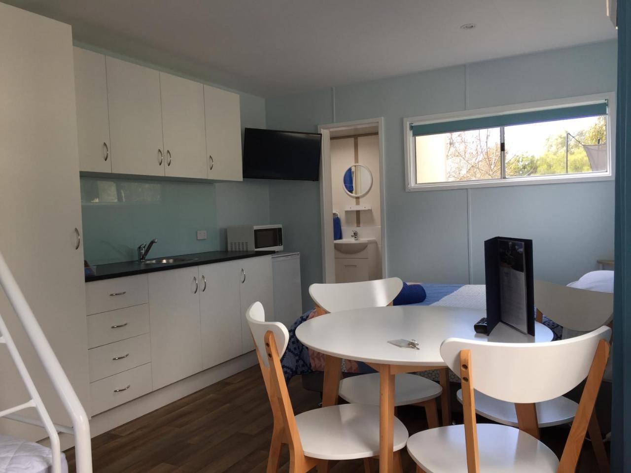 Acacia Caravan Park & Holiday Units アララト エクステリア 写真